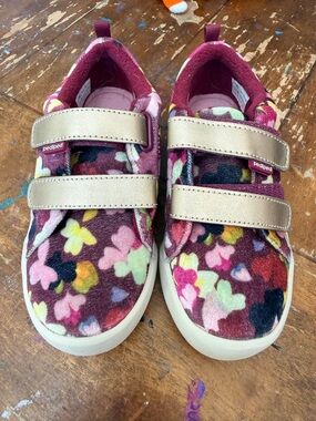 Period Avery Flex Kids'’ Velour Velcro Sneakers - size 30 = kids 12.5/13